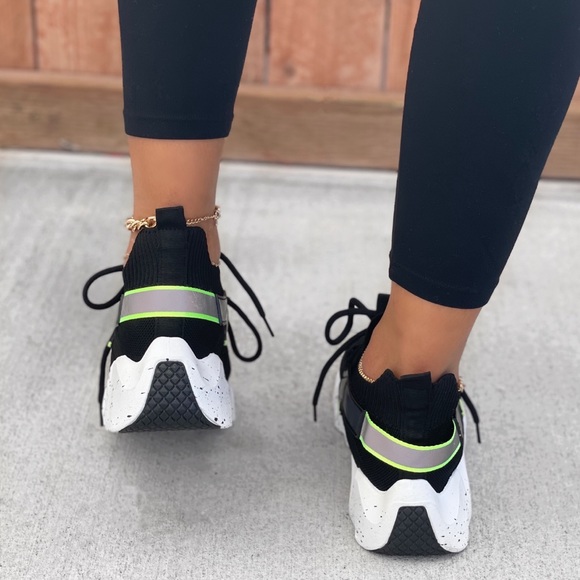 Black FlyKnit Oversized Chunky Platform Sneaker - Picture 4 of 12